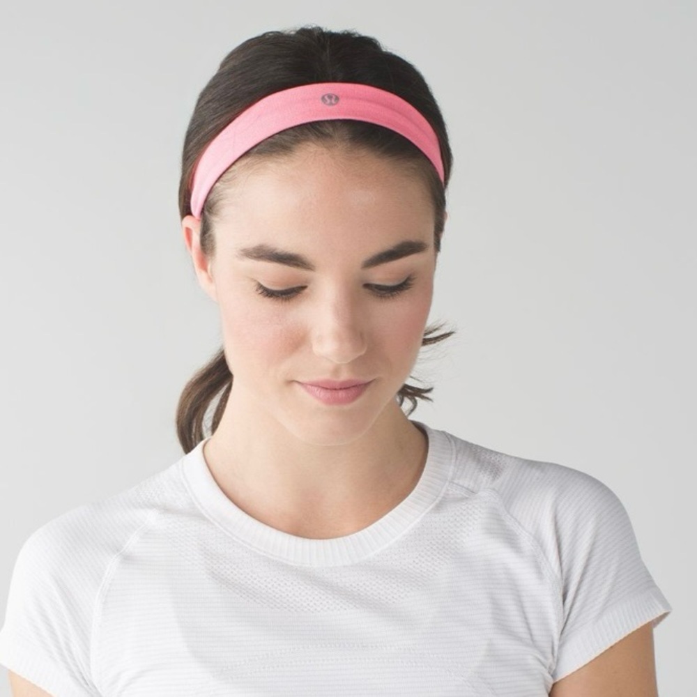 Lululemon cardio cross trainer headband in bright pink one size Rare color